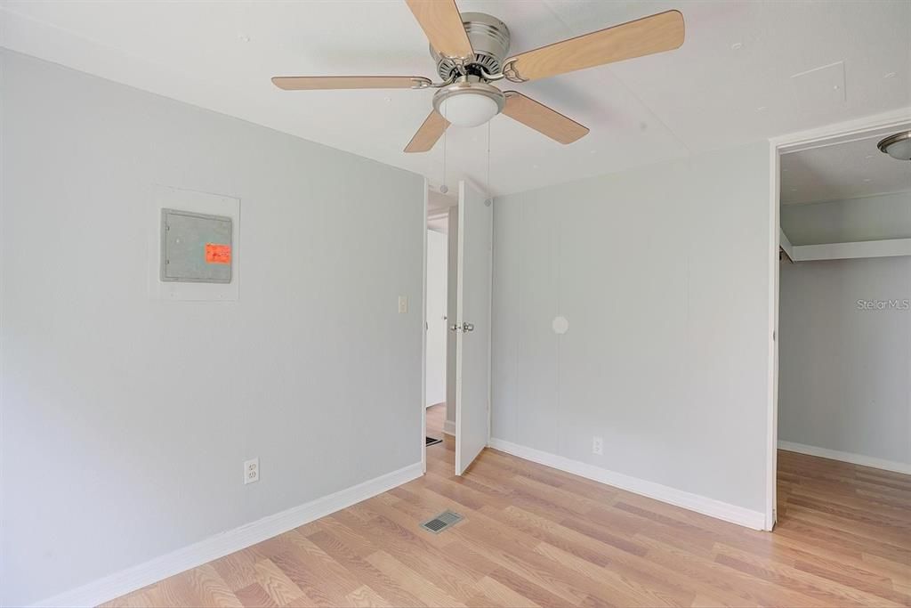 For Rent: $1,500 (3 beds, 2 baths, 1152 Square Feet)