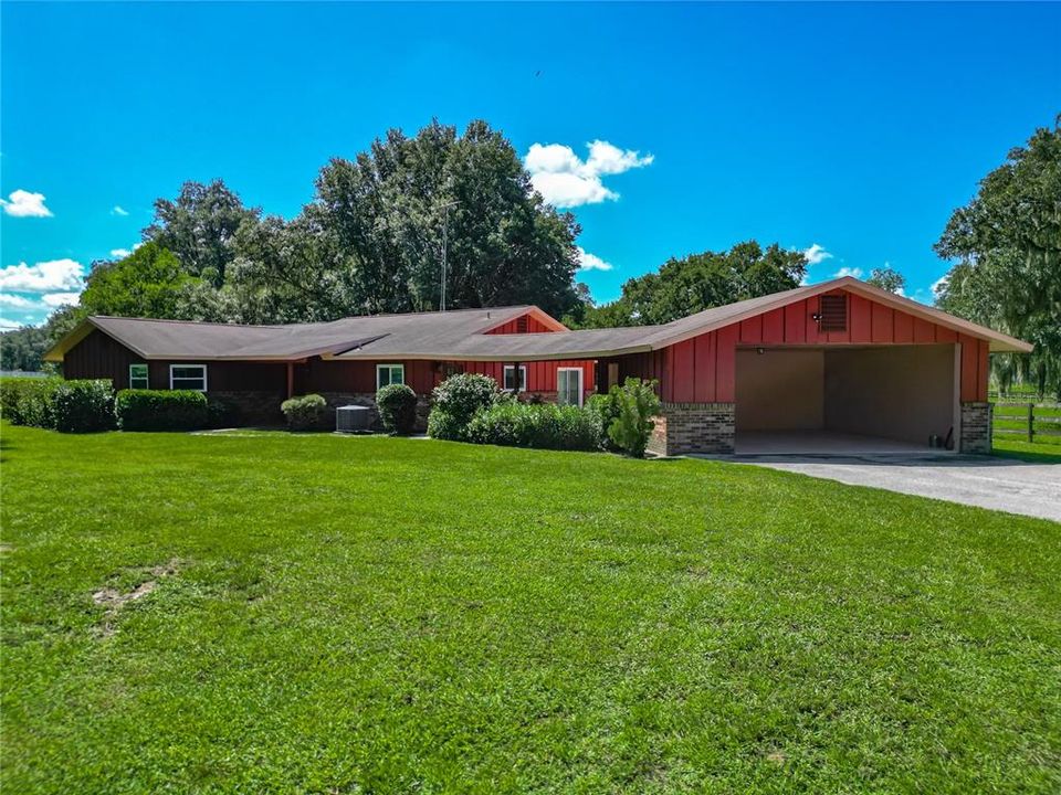 Active With Contract: $2,750 (3 beds, 1 baths, 1933 Square Feet)