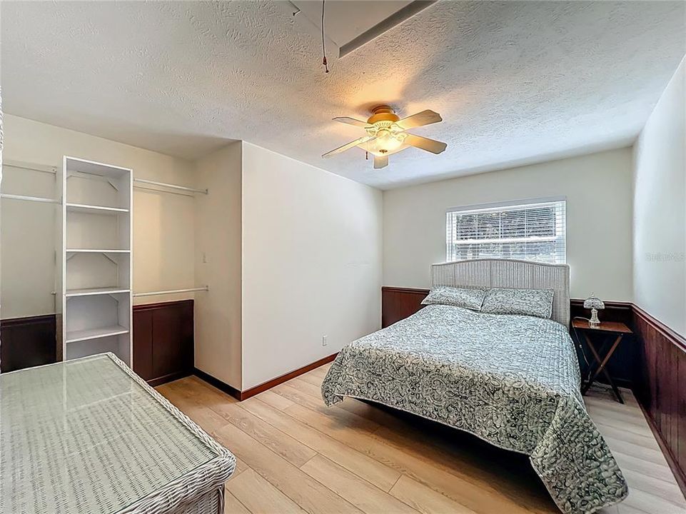 Active With Contract: $2,750 (3 beds, 1 baths, 1933 Square Feet)