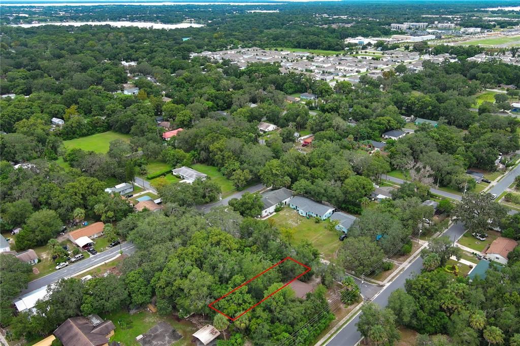 На продажу: $59,500 (0.11 acres)