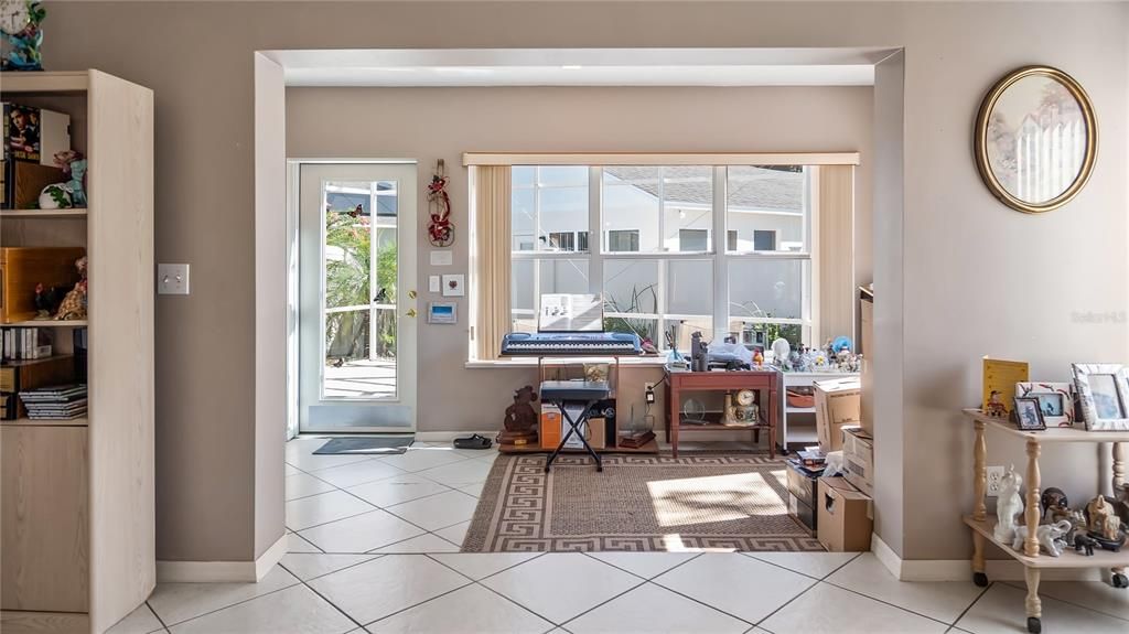 En Venta: $294,500 (2 camas, 2 baños, 1170 Pies cuadrados)