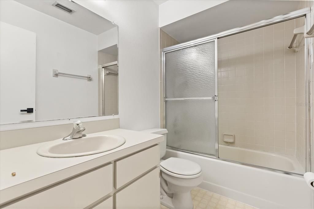 Active With Contract: $280,000 (3 beds, 2 baths, 1008 Square Feet)