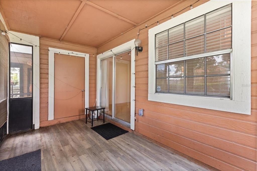 Active With Contract: $280,000 (3 beds, 2 baths, 1008 Square Feet)