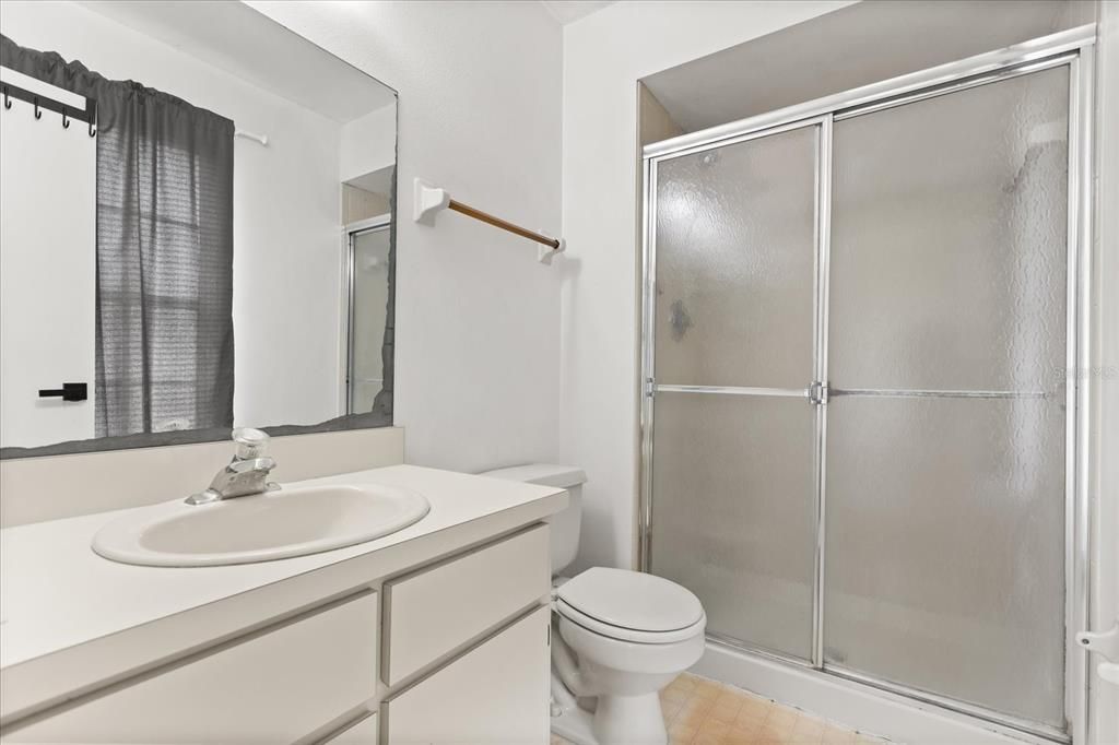 Active With Contract: $280,000 (3 beds, 2 baths, 1008 Square Feet)