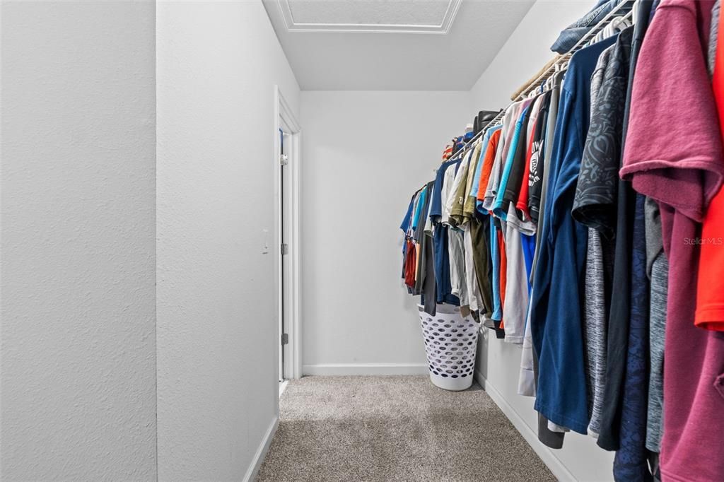 En Venta: $589,000 (4 camas, 2 baños, 2978 Pies cuadrados)