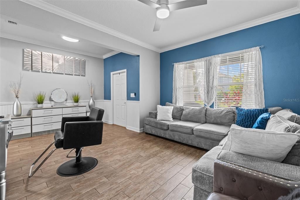 En Venta: $589,000 (4 camas, 2 baños, 2978 Pies cuadrados)