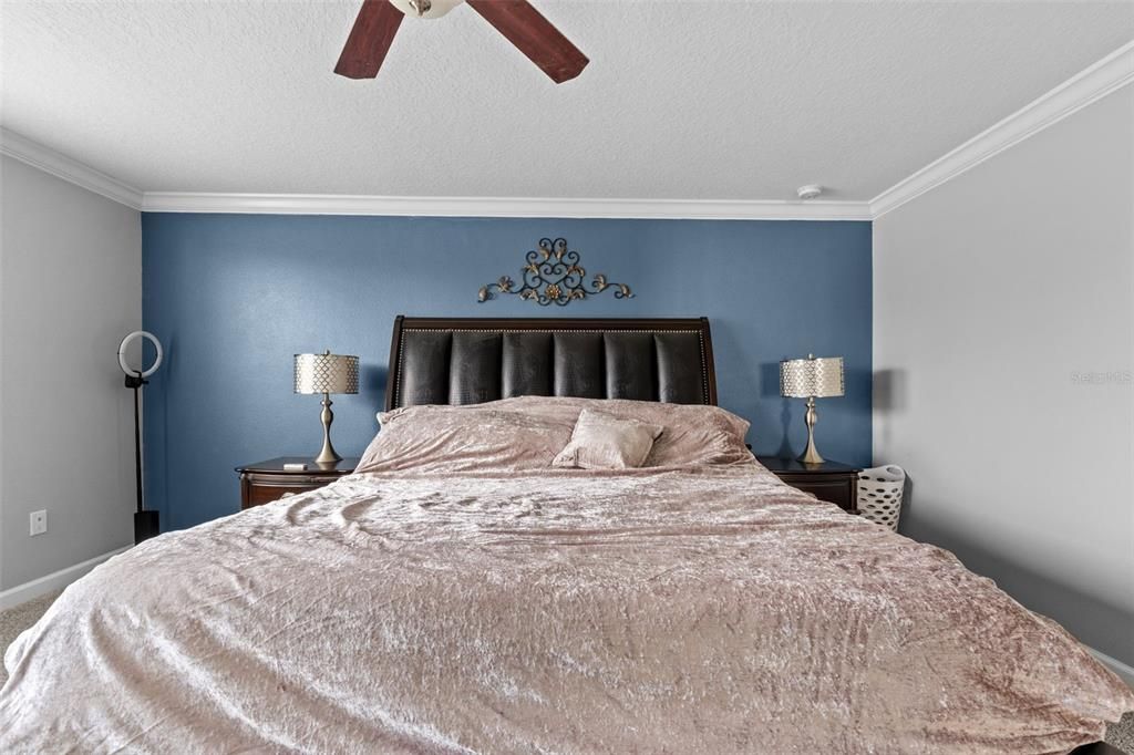 En Venta: $589,000 (4 camas, 2 baños, 2978 Pies cuadrados)