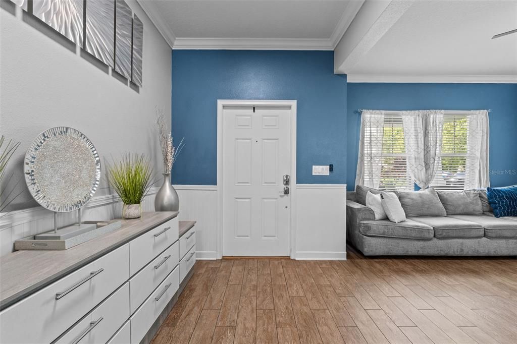 En Venta: $589,000 (4 camas, 2 baños, 2978 Pies cuadrados)