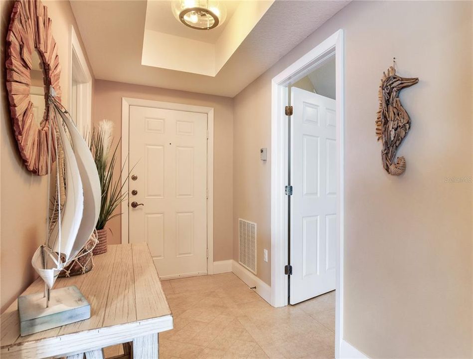 Под контрактом: $1,100,000 (3 спален, 2 ванн, 1560 Квадратных фут)