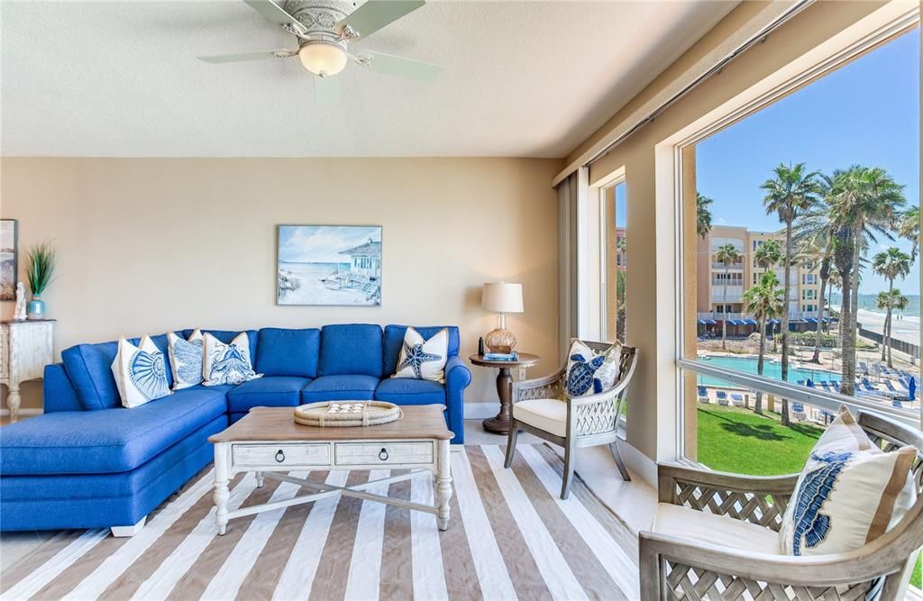 Под контрактом: $1,100,000 (3 спален, 2 ванн, 1560 Квадратных фут)