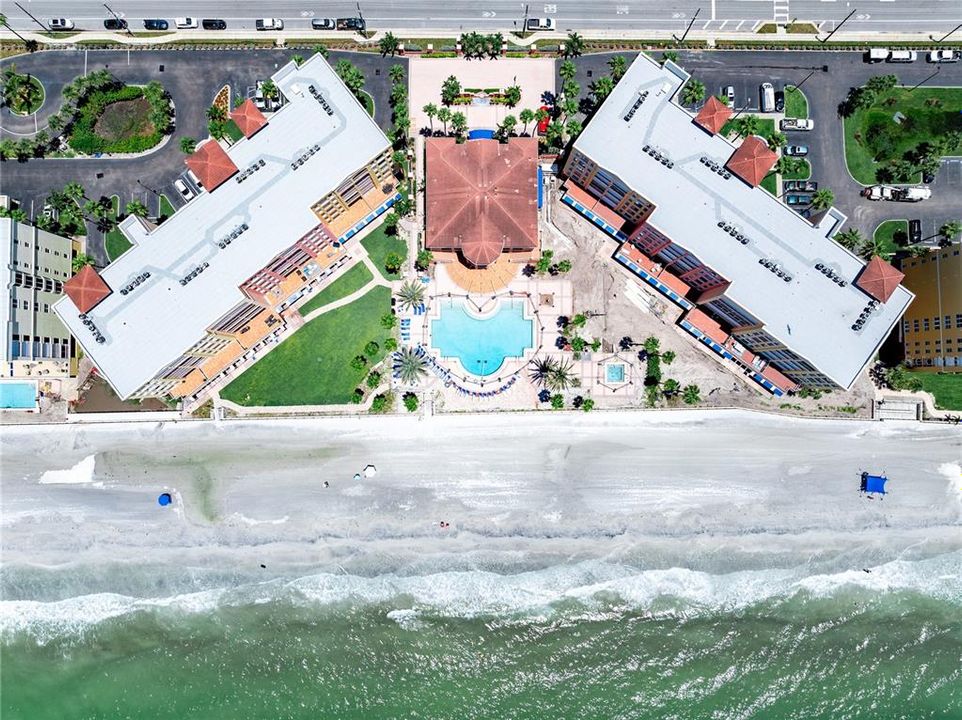 Под контрактом: $1,100,000 (3 спален, 2 ванн, 1560 Квадратных фут)