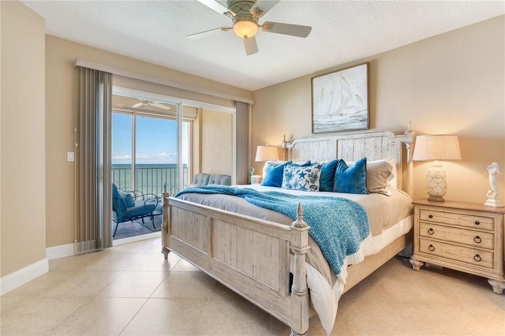 Под контрактом: $1,100,000 (3 спален, 2 ванн, 1560 Квадратных фут)