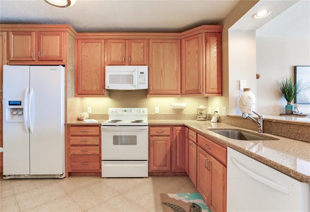 Под контрактом: $1,100,000 (3 спален, 2 ванн, 1560 Квадратных фут)