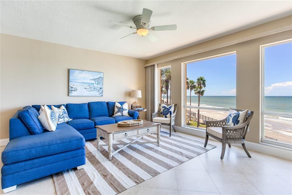 Под контрактом: $1,100,000 (3 спален, 2 ванн, 1560 Квадратных фут)