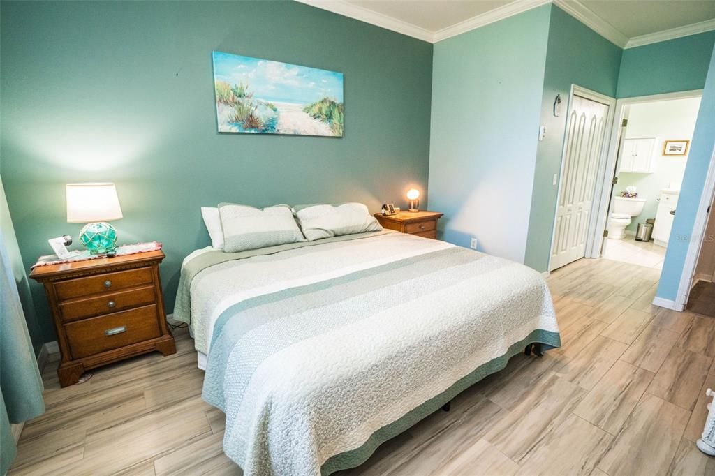 На продажу: $275,000 (2 спален, 2 ванн, 1396 Квадратных фут)