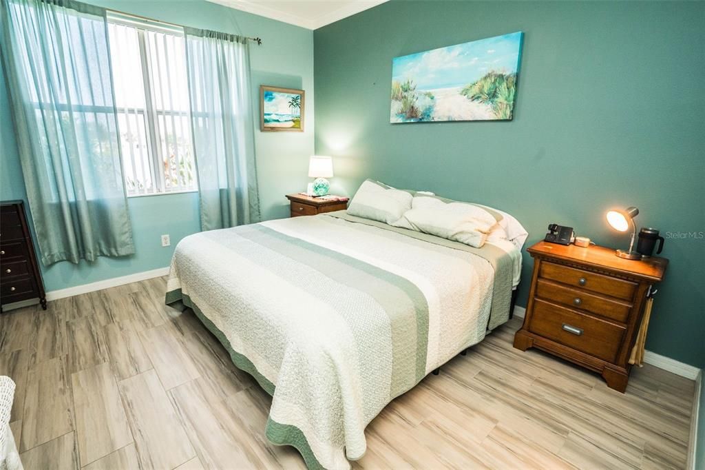 На продажу: $275,000 (2 спален, 2 ванн, 1396 Квадратных фут)