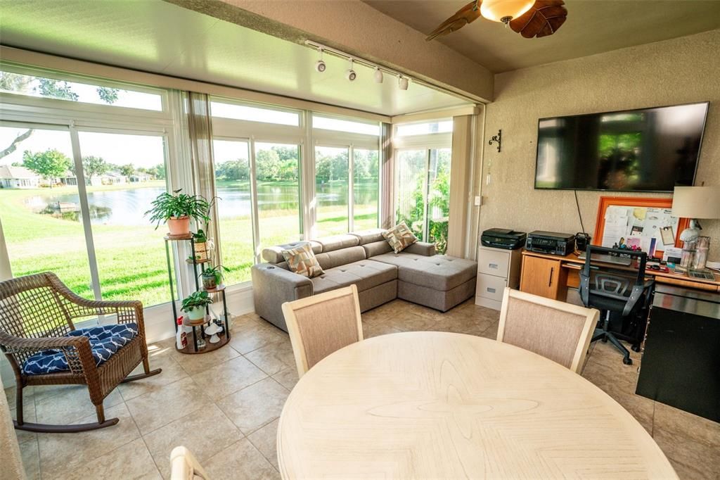 На продажу: $275,000 (2 спален, 2 ванн, 1396 Квадратных фут)