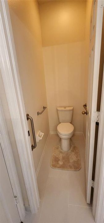 Active With Contract: $292,900 (2 beds, 2 baths, 1422 Square Feet)