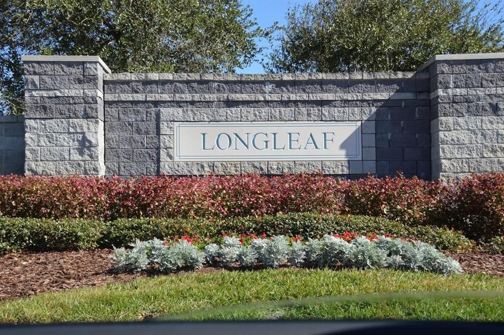 Active With Contract: $292,900 (2 beds, 2 baths, 1422 Square Feet)