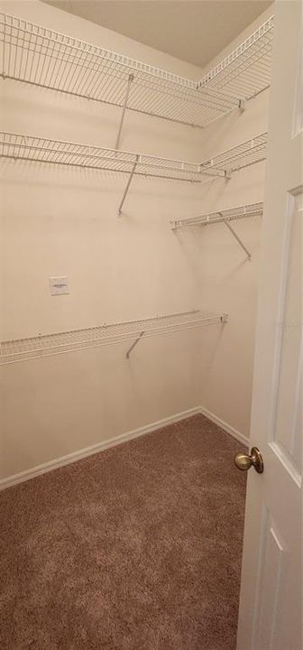 Active With Contract: $292,900 (2 beds, 2 baths, 1422 Square Feet)