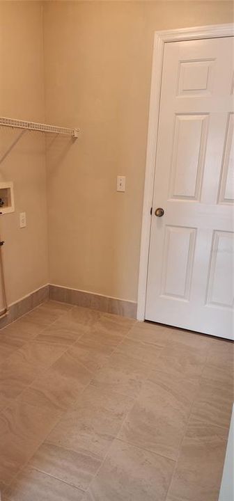 Active With Contract: $292,900 (2 beds, 2 baths, 1422 Square Feet)