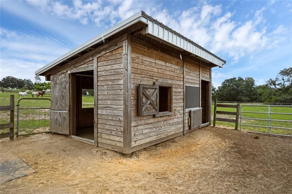 For Sale: $700,000 (3 beds, 2 baths, 2345 Square Feet)