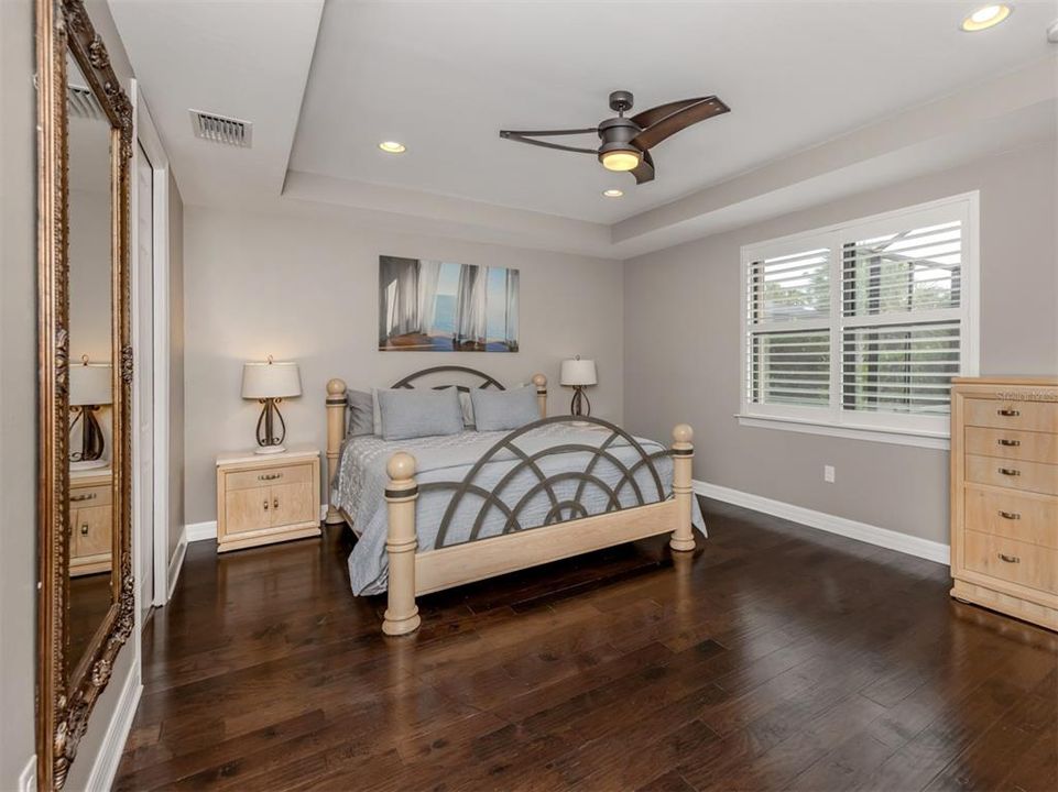 Active With Contract: $859,990 (3 beds, 3 baths, 2506 Square Feet)