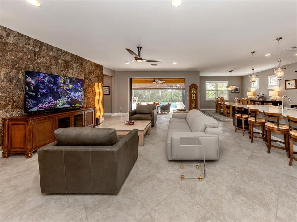 Active With Contract: $859,990 (3 beds, 3 baths, 2506 Square Feet)