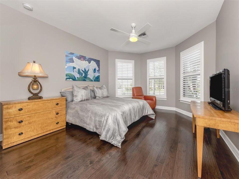 Active With Contract: $859,990 (3 beds, 3 baths, 2506 Square Feet)