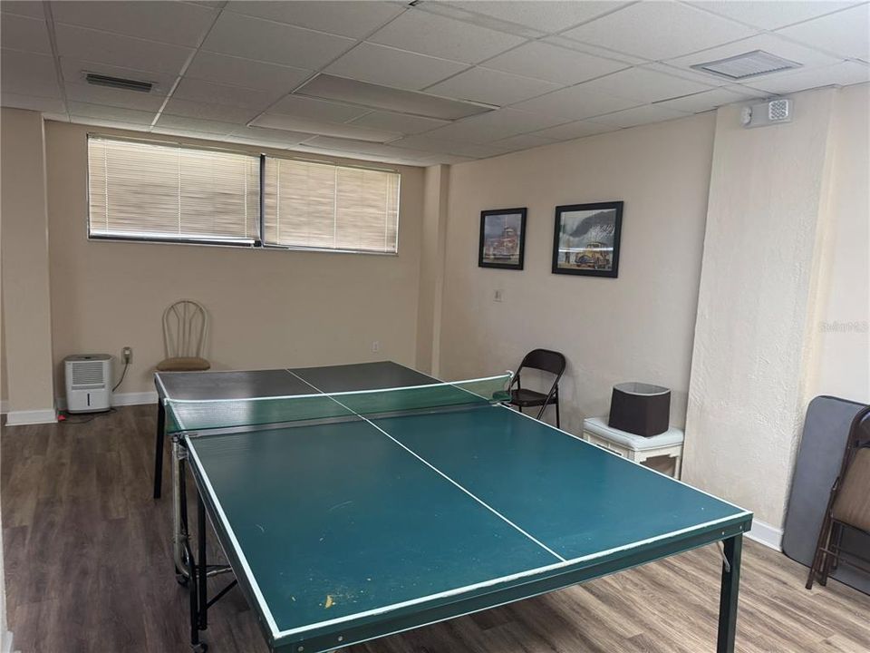 For Sale: $370,000 (2 beds, 2 baths, 1225 Square Feet)