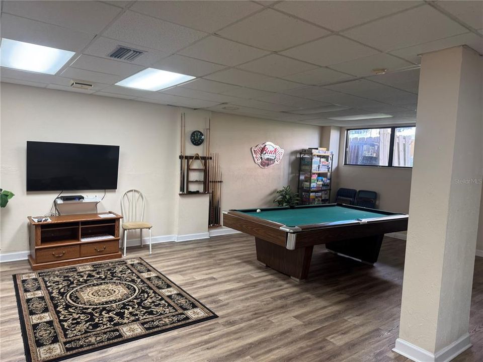 For Sale: $370,000 (2 beds, 2 baths, 1225 Square Feet)