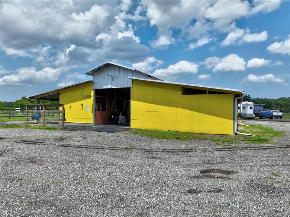 For Sale: $1,295,000 (9.86 acres)