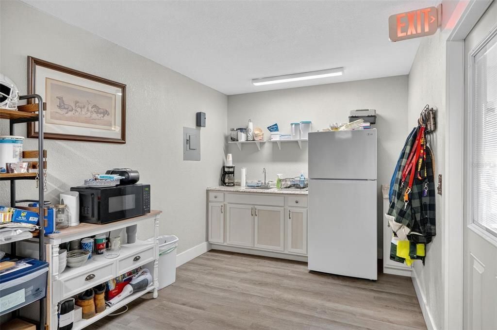 For Sale: $1,295,000 (9.86 acres)