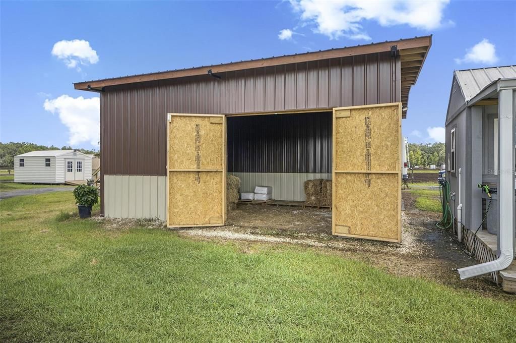 For Sale: $1,295,000 (9.86 acres)