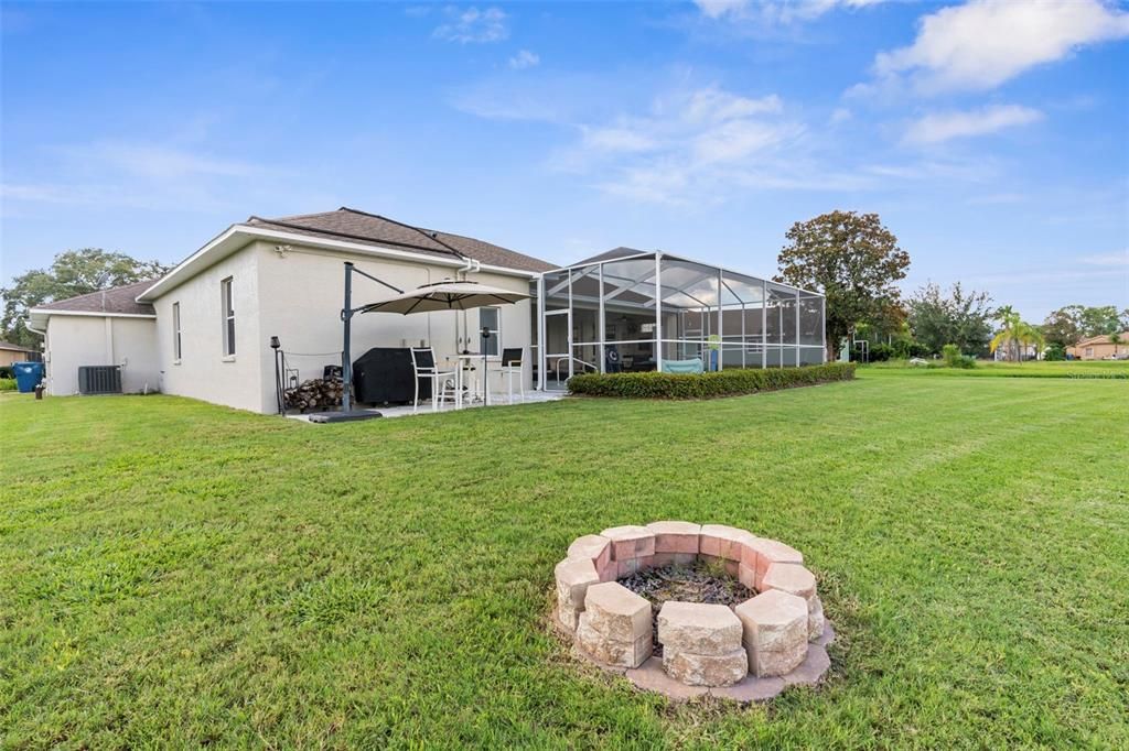 Activo con contrato: $430,000 (3 camas, 2 baños, 2260 Pies cuadrados)