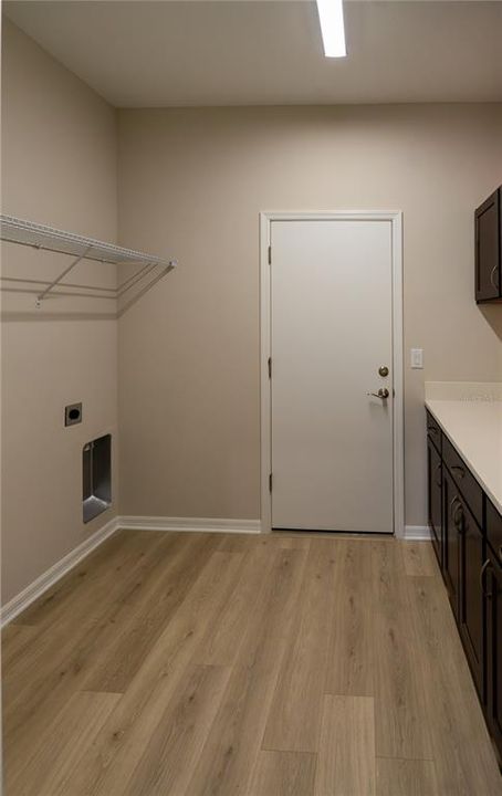 For Sale: $549,900 (3 beds, 2 baths, 2067 Square Feet)