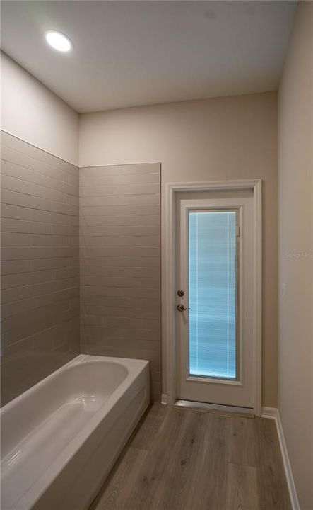 For Sale: $549,900 (3 beds, 2 baths, 2067 Square Feet)