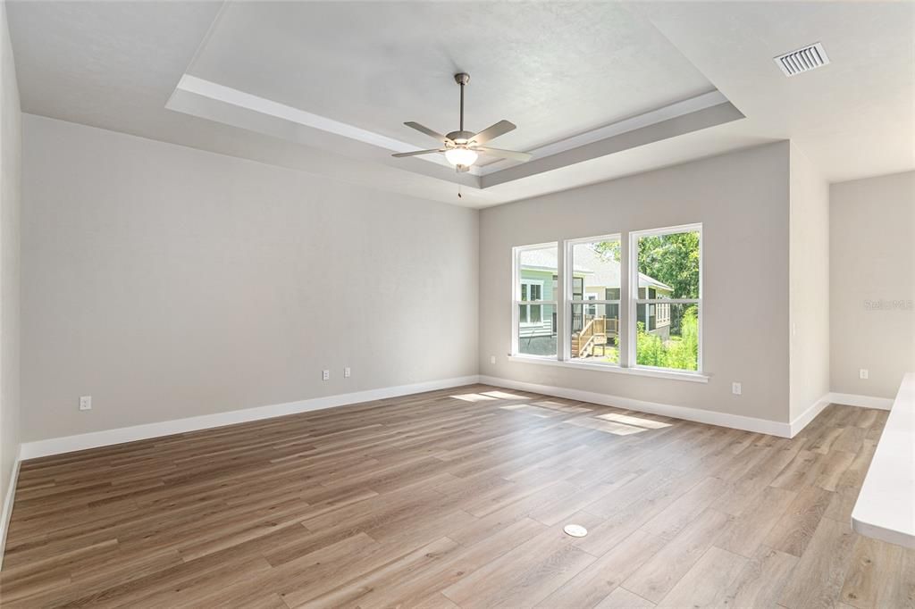 待售: $470,000 (3 贝兹, 2 浴室, 2200 平方英尺)