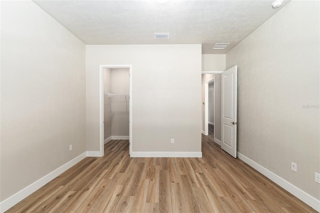 待售: $470,000 (3 贝兹, 2 浴室, 2200 平方英尺)