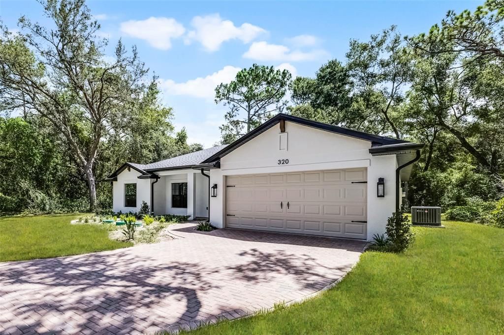 For Rent: $2,995 (3 beds, 2 baths, 1650 Square Feet)