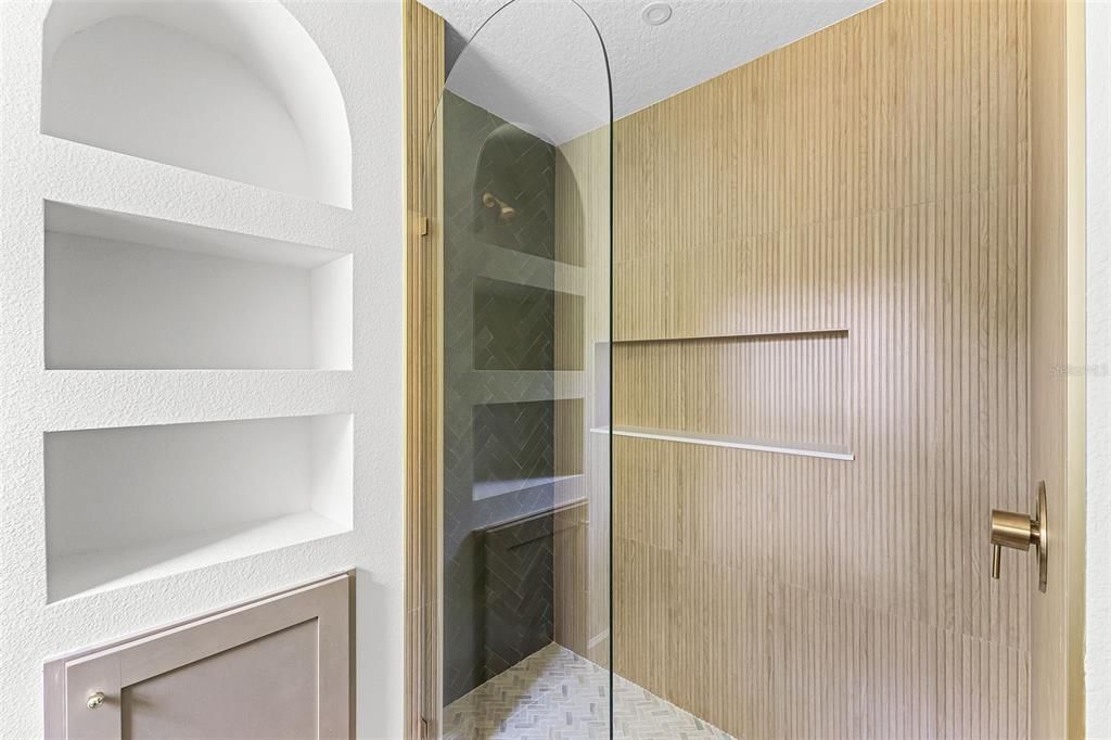For Rent: $2,995 (3 beds, 2 baths, 1650 Square Feet)