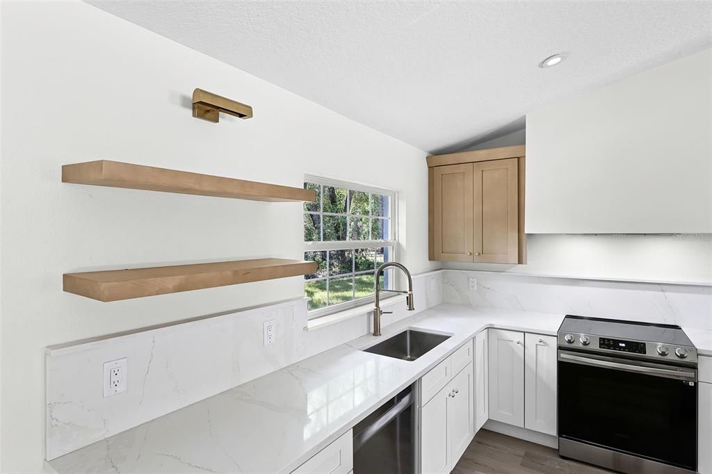 For Rent: $2,995 (3 beds, 2 baths, 1650 Square Feet)