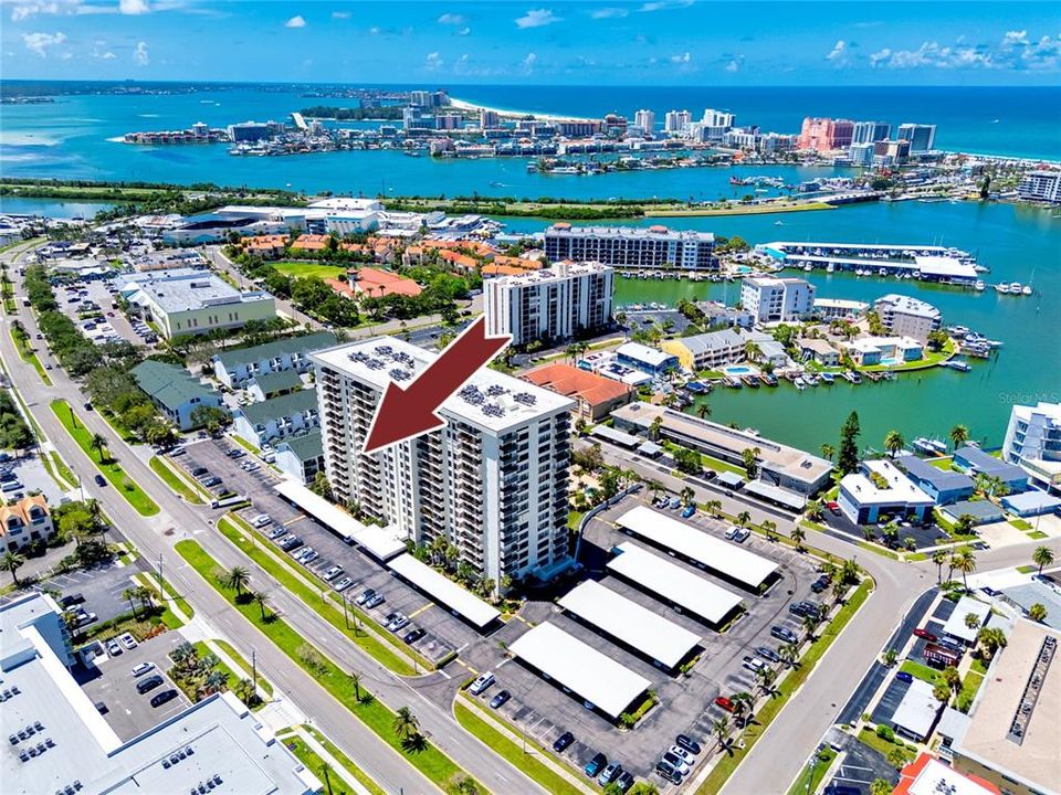 Activo con contrato: $2,950 (2 camas, 2 baños, 1240 Pies cuadrados)