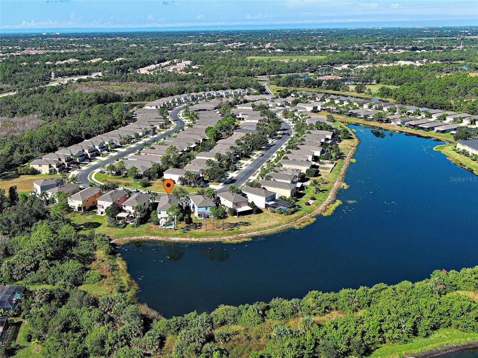 待售: $415,000 (4 贝兹, 2 浴室, 2257 平方英尺)