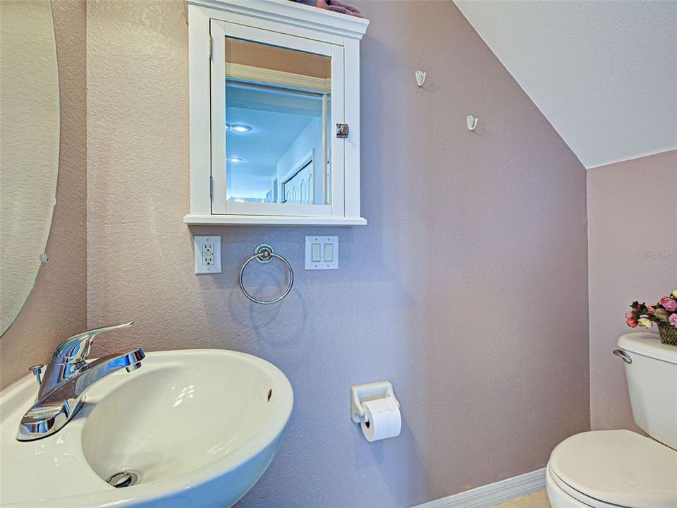 待售: $415,000 (4 贝兹, 2 浴室, 2257 平方英尺)