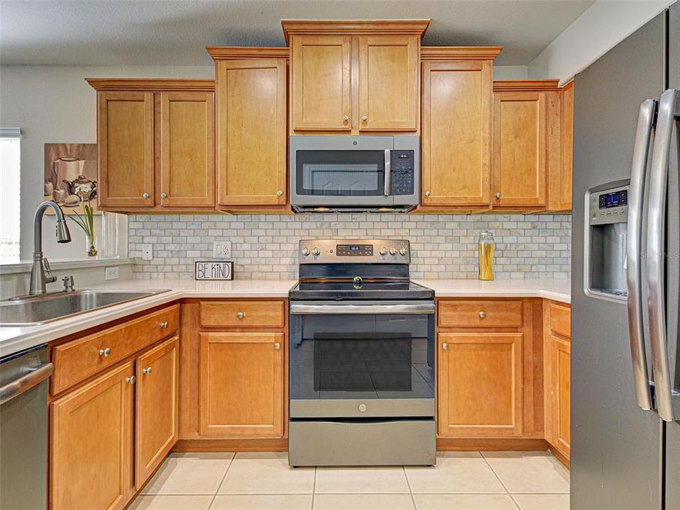 待售: $415,000 (4 贝兹, 2 浴室, 2257 平方英尺)