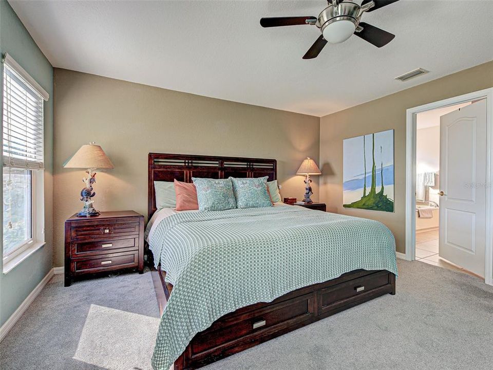 待售: $415,000 (4 贝兹, 2 浴室, 2257 平方英尺)