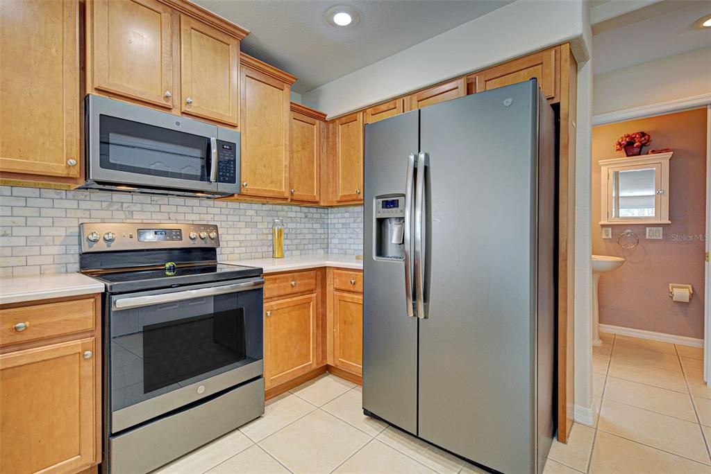 待售: $415,000 (4 贝兹, 2 浴室, 2257 平方英尺)