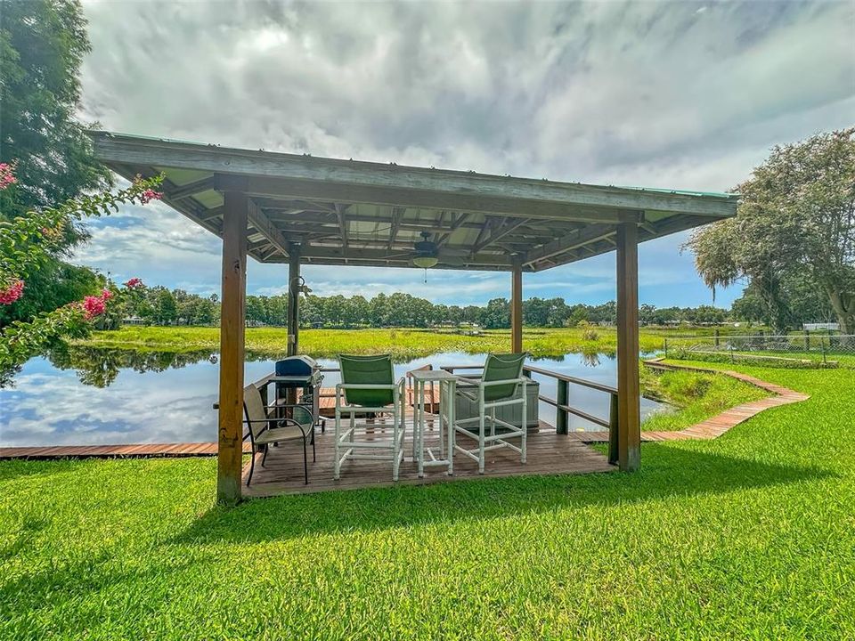 Active With Contract: $310,000 (2 beds, 2 baths, 1106 Square Feet)