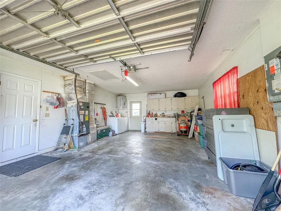 Active With Contract: $310,000 (2 beds, 2 baths, 1106 Square Feet)